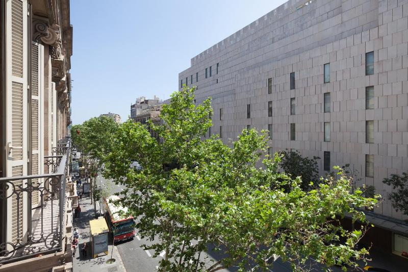 Akira Flats Plaza Catalunya Centric apartments - image 4