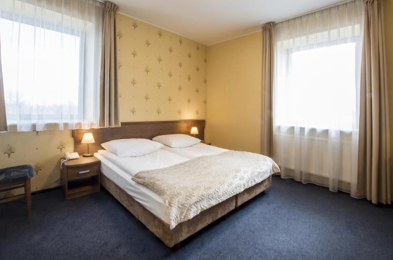 Double Room image 4