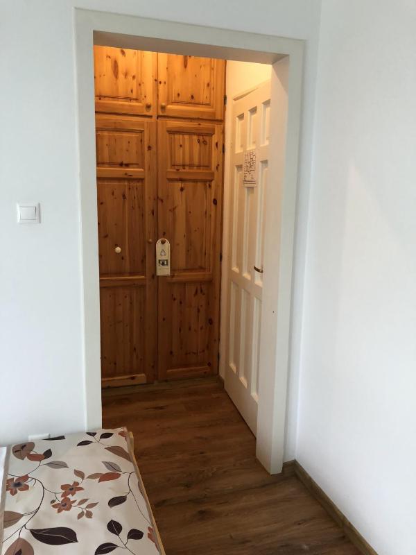 Standard Twin Room image 2