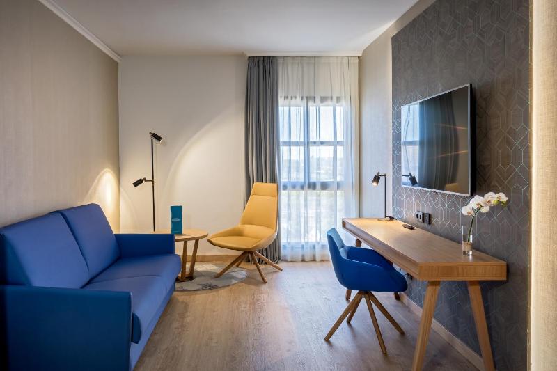 Junior Suite image 4