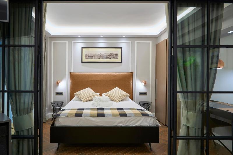 The Marble House Apartment image 1