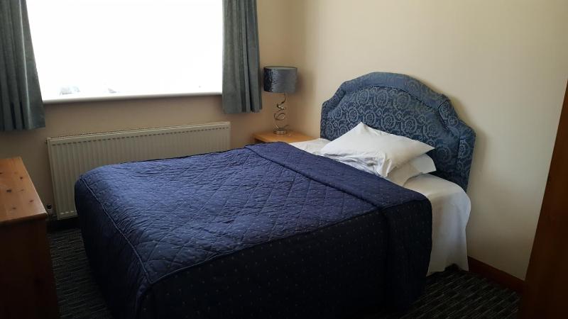 Double Room image 3
