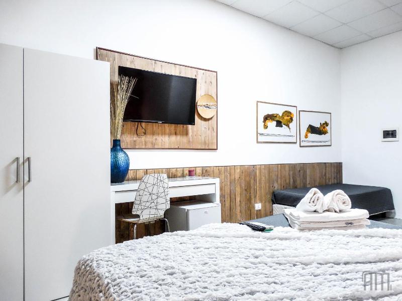 Triple Room image 3