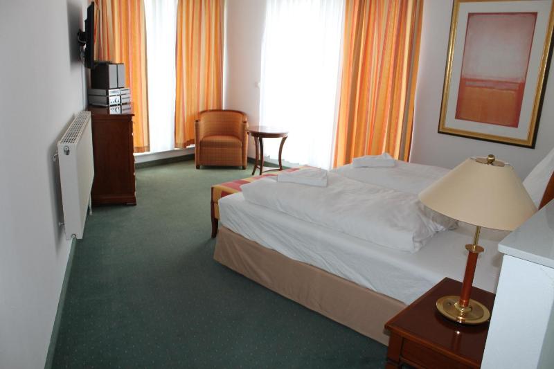Junior Suite with Sea View image 2