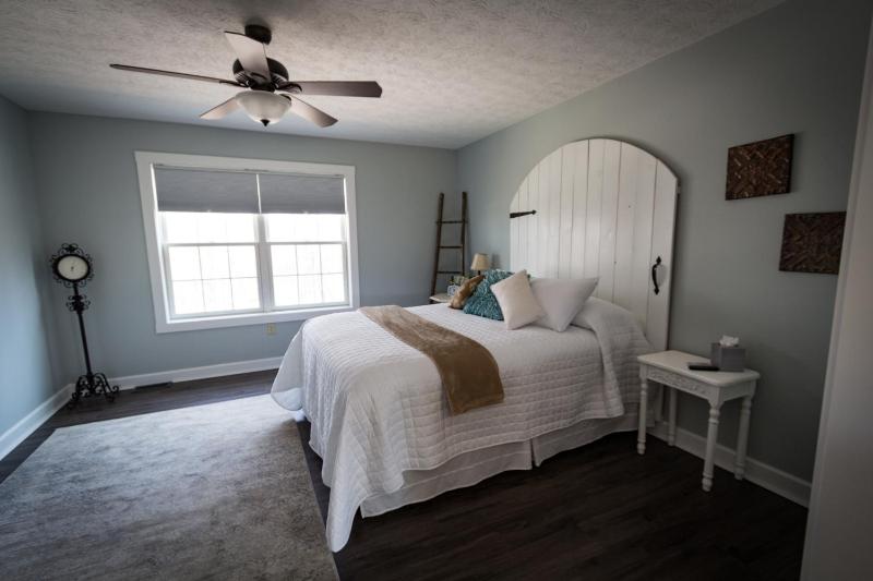 Deluxe Queen Suite image 4