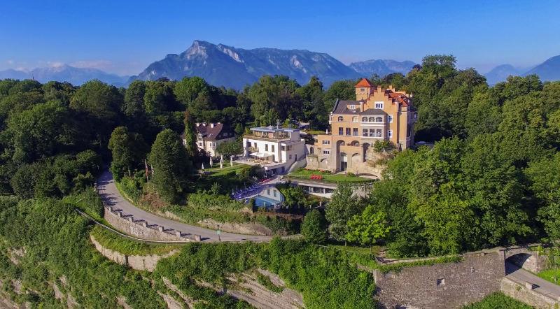 Hotel Schloss Mönchstein - image 3