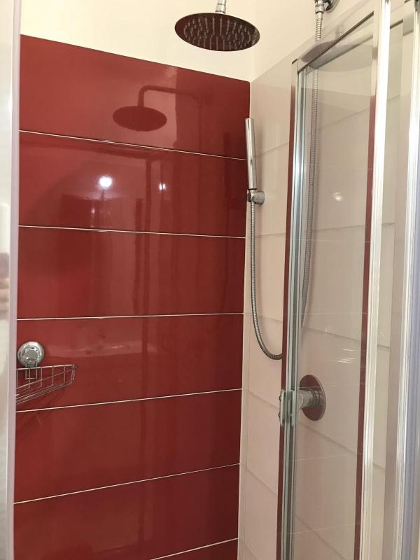 Double or Twin Room with Private Bathroom image 3