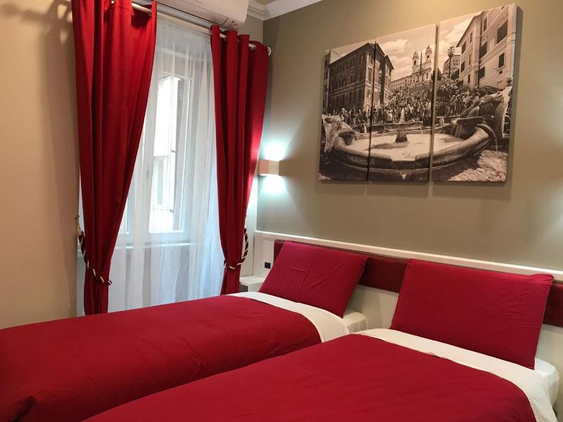 Double or Twin Room with Private Bathroom image 4