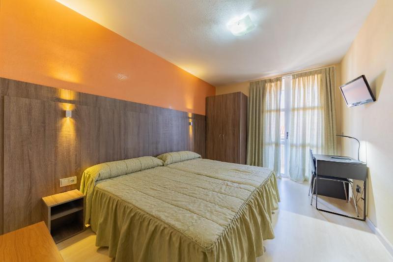 Family Room image 1