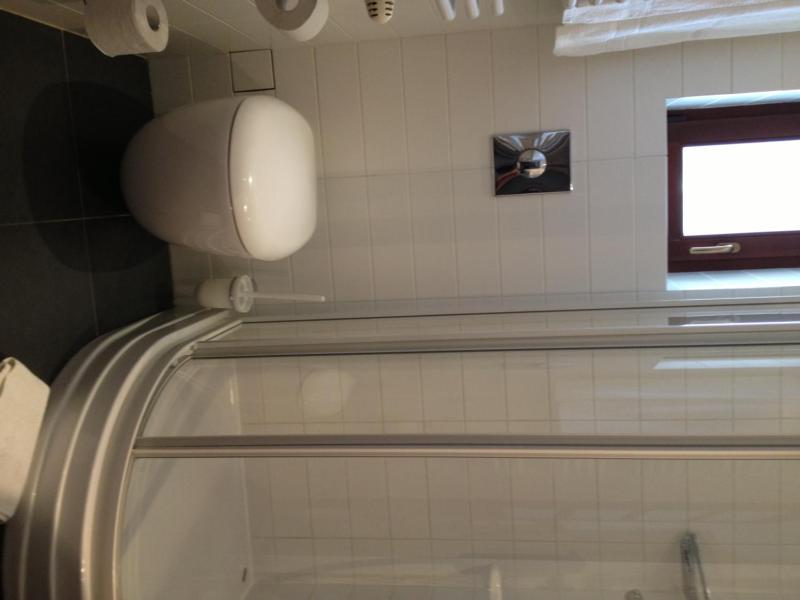 Double or Twin Room image 2