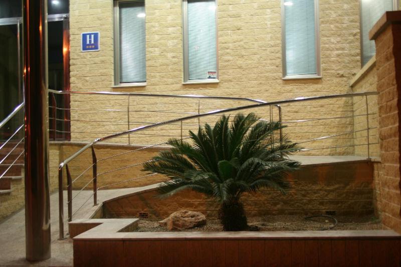 Hotel Biarritz - image 2
