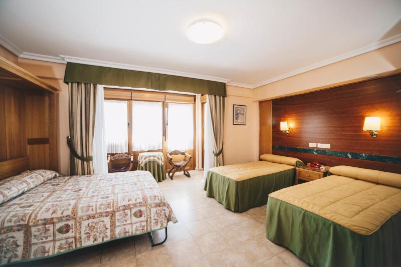 Quadruple Room image 1