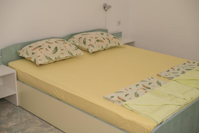 Triple Room with Terrace image 3