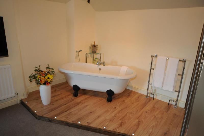 Superior Room image 4