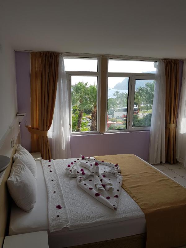 Resitalya Hotel - image 14