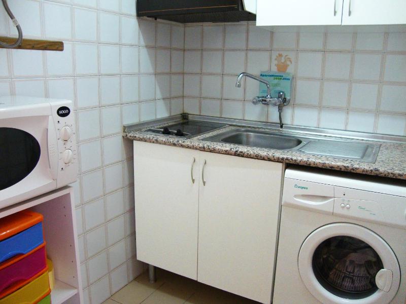 Studio Apartment image 2