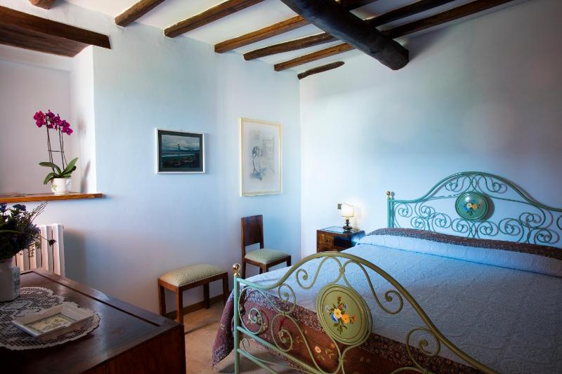 Quadruple Room image 3