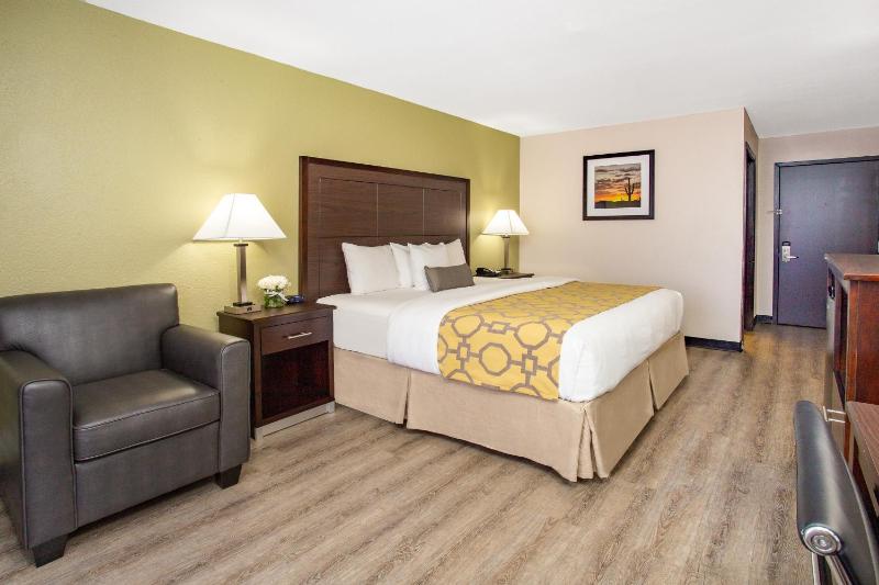 King Room - Mobility Access/Non-Smoking image 3