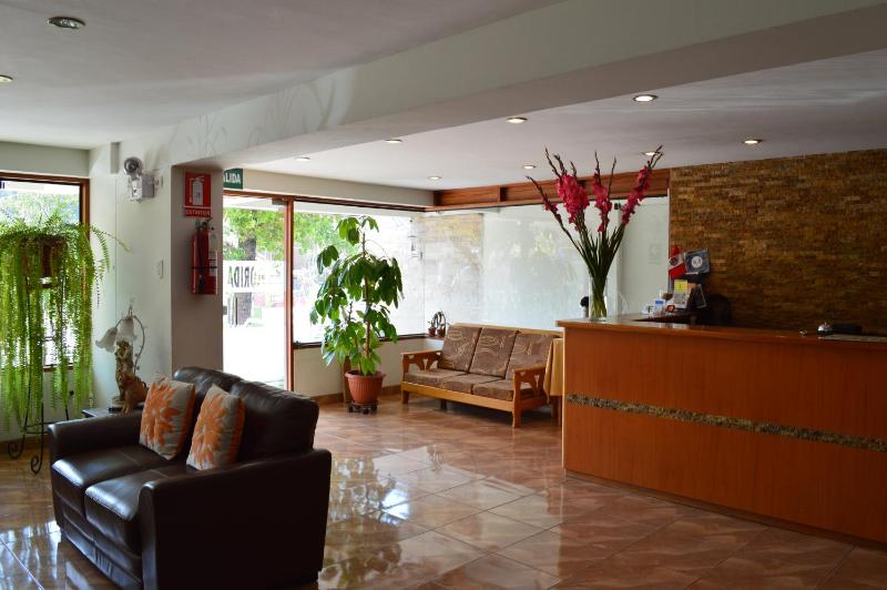 Florida del Inca Hotel - image 1