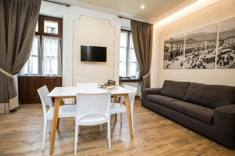 Inn Aosta - La Piazza - image 12