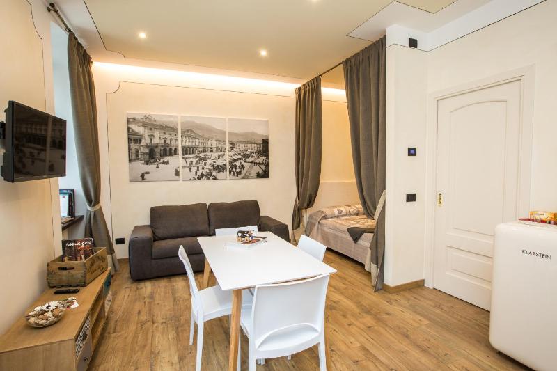 Inn Aosta - La Piazza - image 4