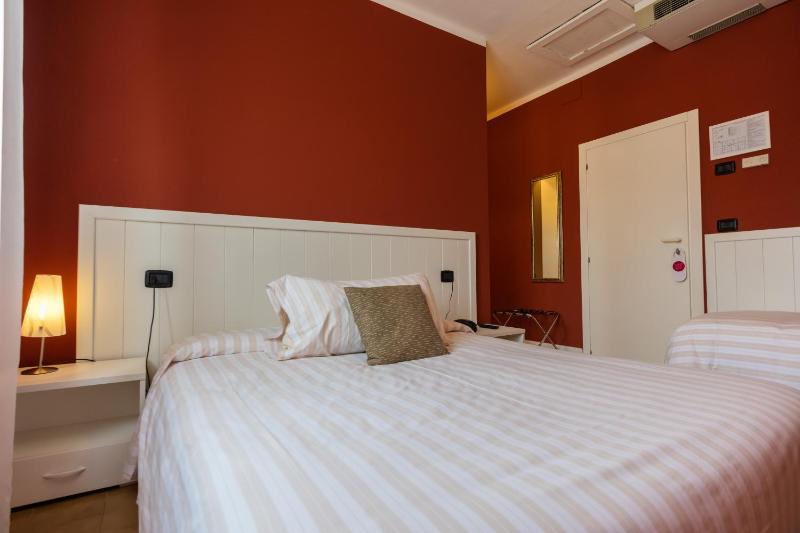 Triple Room image 2
