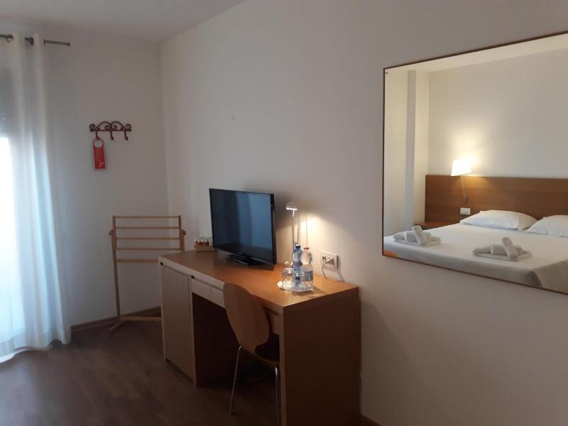 Lacroma Bio Hotel & Apartments - image 11
