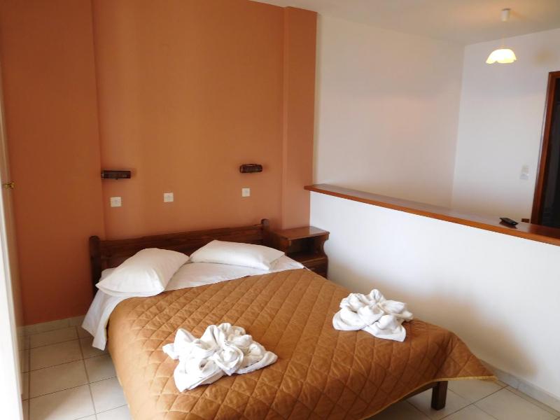 Studio Apartment with Sea View image 2