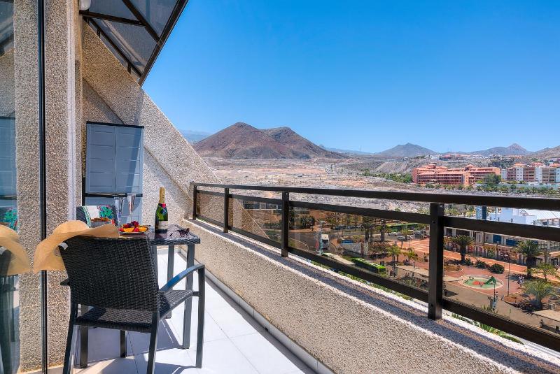 Modern Apartment Los Cristianos Center - image 47