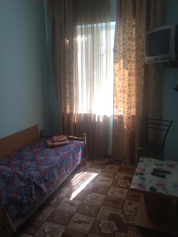 Standard Twin Room image 2