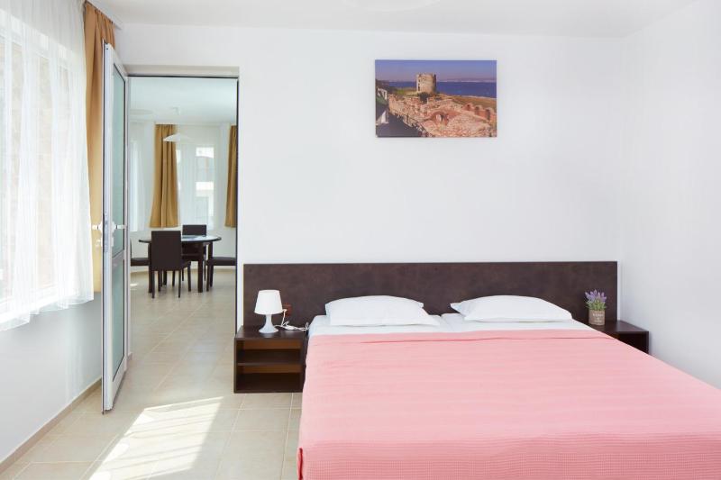 Superior Two-Bedroom Apartment image 1