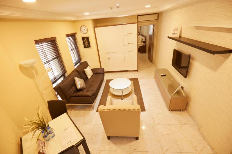 Belanova Apartments and Suites - image 14