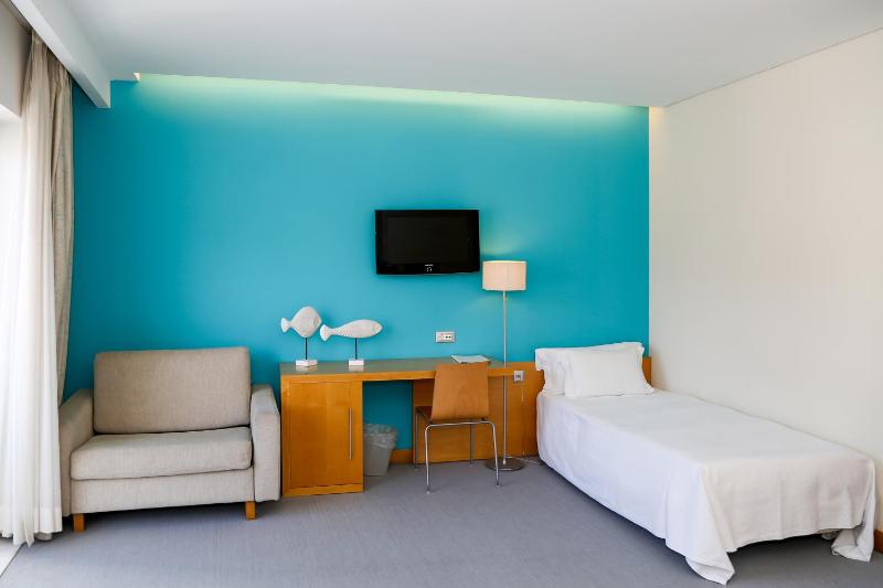 Hotel Praia - image 11