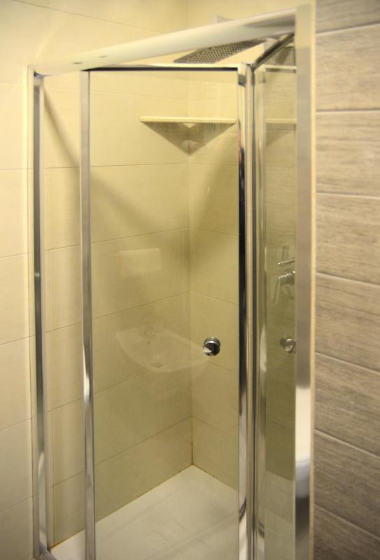 Superior Double Room image 3