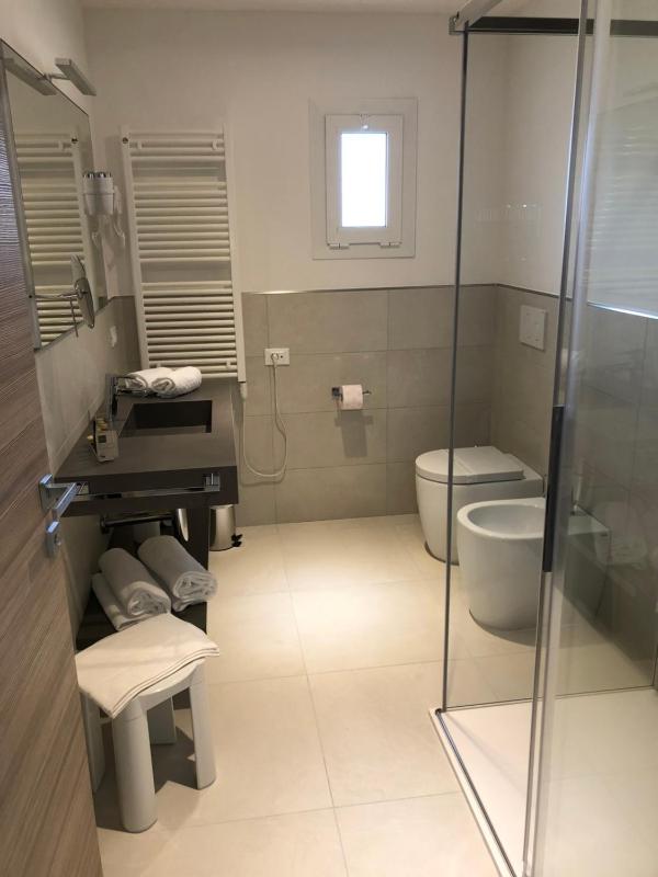 Junior Suite with Sea View image 2