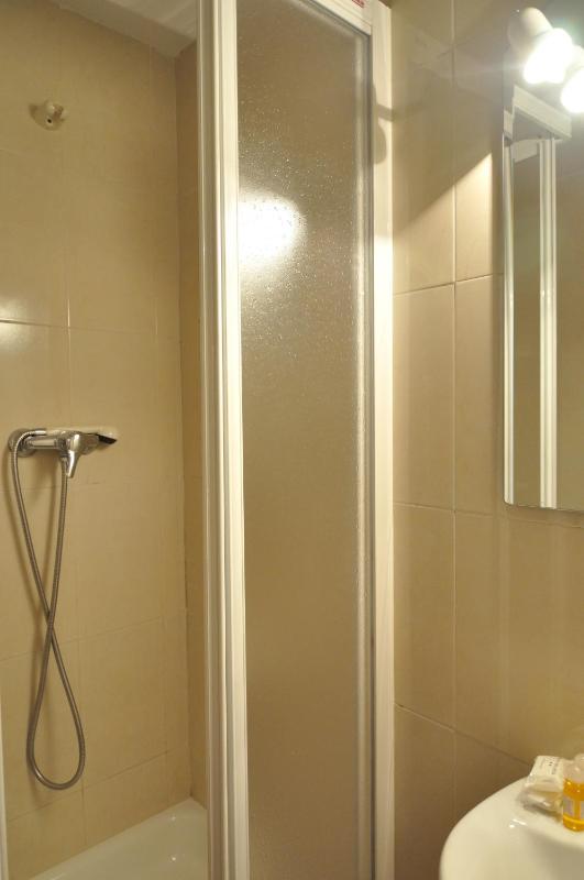 Hostal Ballesta - image 15