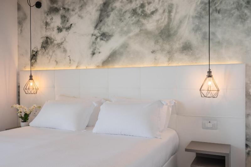 Hotel Elite - image 9