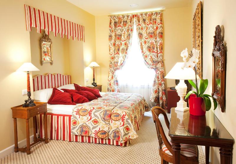 Suite with Spa Access image 1