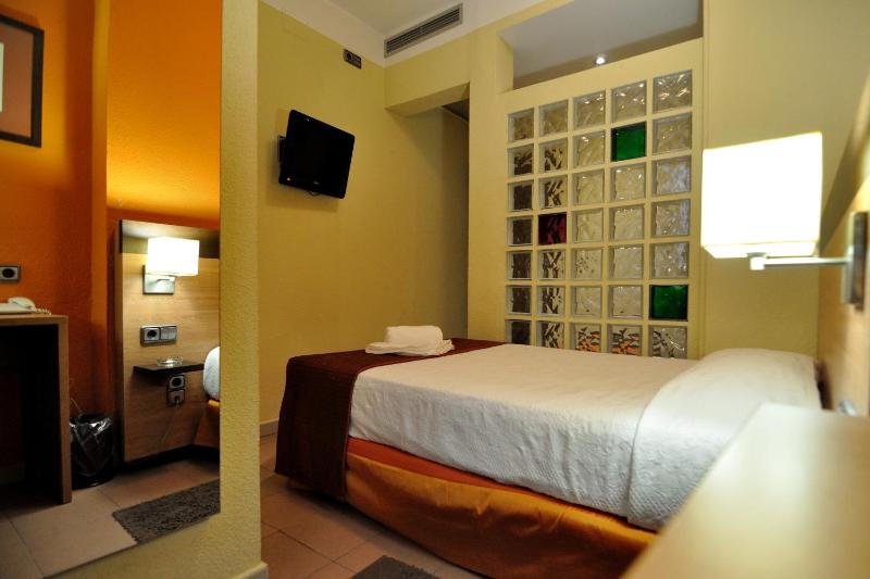 Hostal Ballesta - image 8