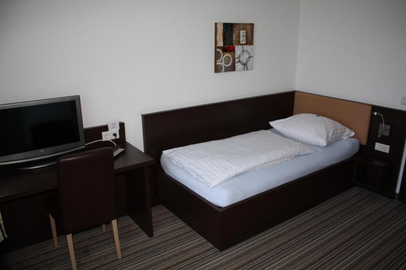 Superior Single Room image 1