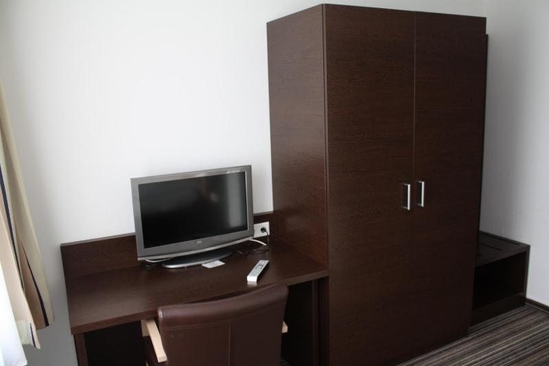 Single Room image 2
