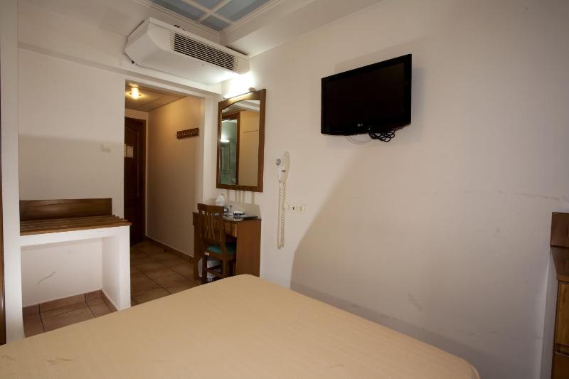 Junior Suite (3 Adults) image 4