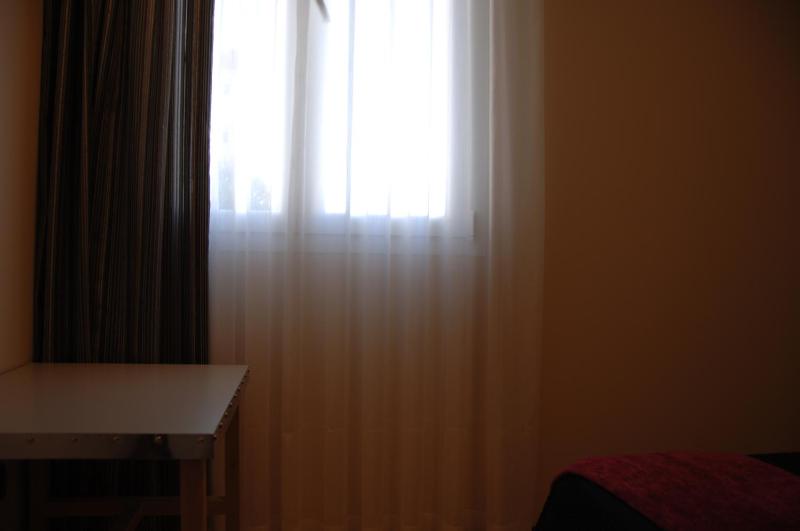Double or Twin Room image 4