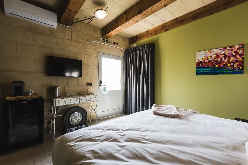 Comfort Double or Twin Room image 4