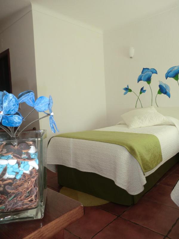 Single Room image 3