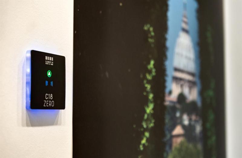 Economy Double Room image 2