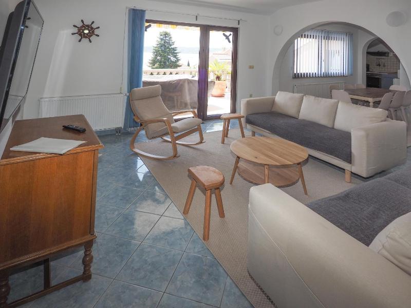 Apartment with Sea View image 3