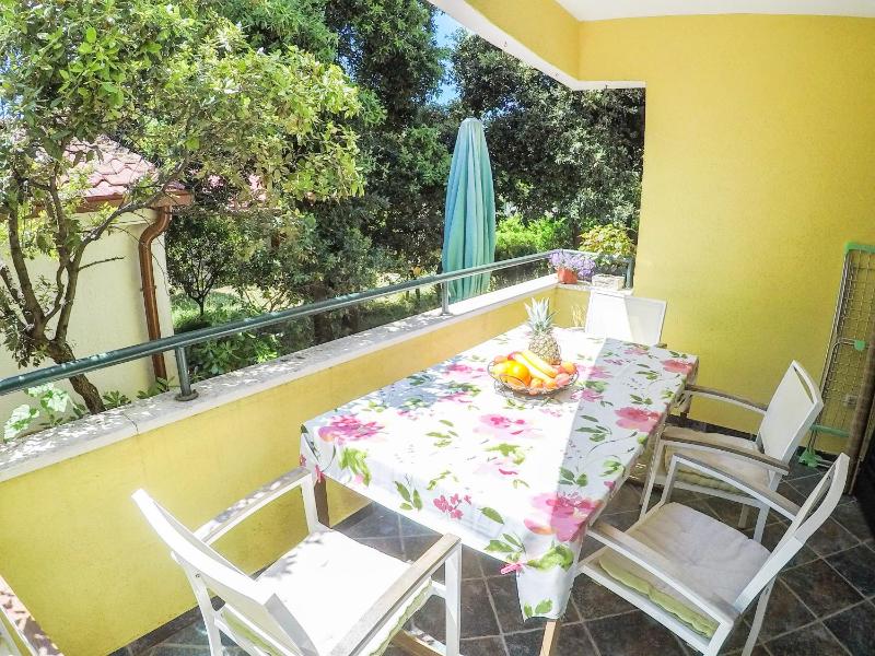 Comfort Two-Bedroom Apartment with Terace image 3