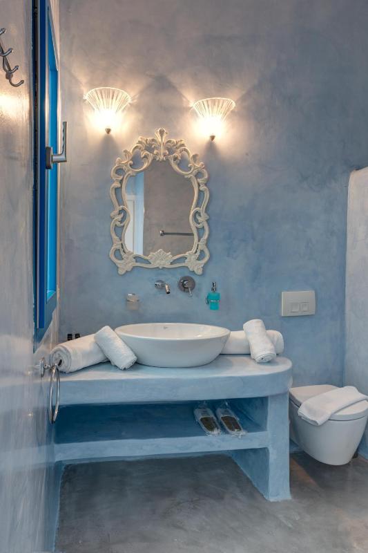 Two-Bedroom Villa with Sea View and Private Pool image 2