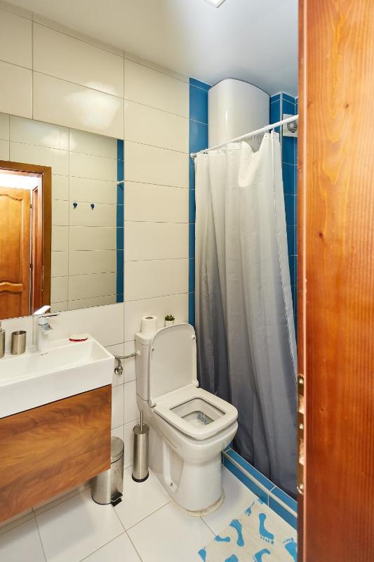 Studio Apartment image 2